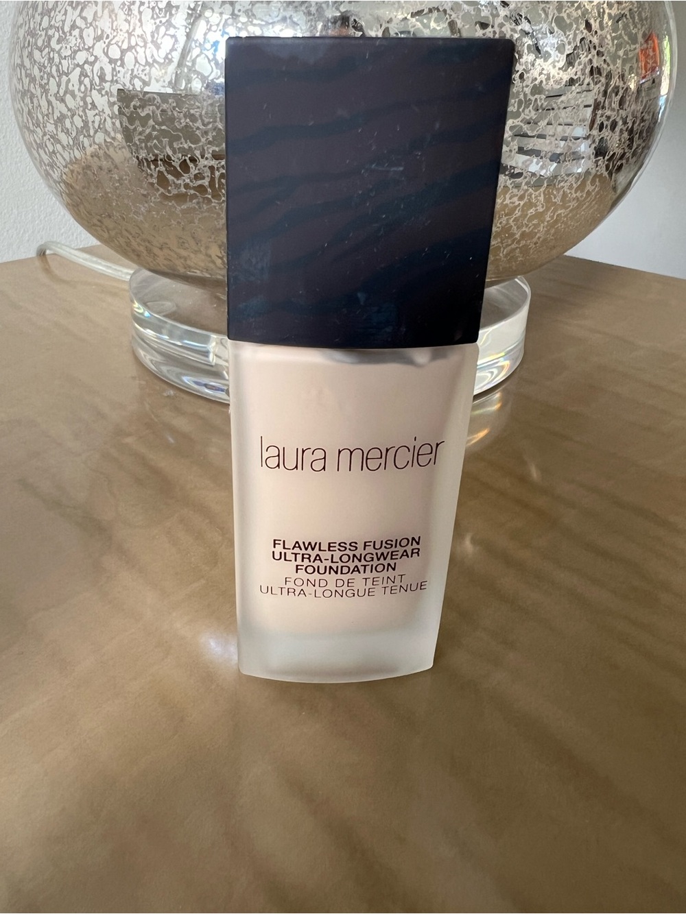laura mercier Flawless Fusion Ultra-Longwear Foundation - Light Beige. 1N1 Creme